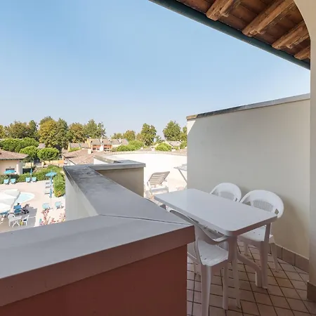 Apartamento Cosy In Lido Delle Nazioni With Pool