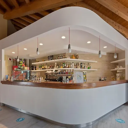 Cosy In Lido Delle Nazioni With Pool Apartamento *