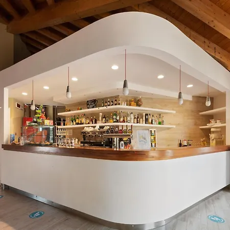 Cosy In Lido Delle Nazioni With Pool Apartamento Comacchio