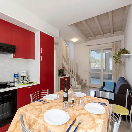 Cosy In Lido Delle Nazioni With Pool Comacchio