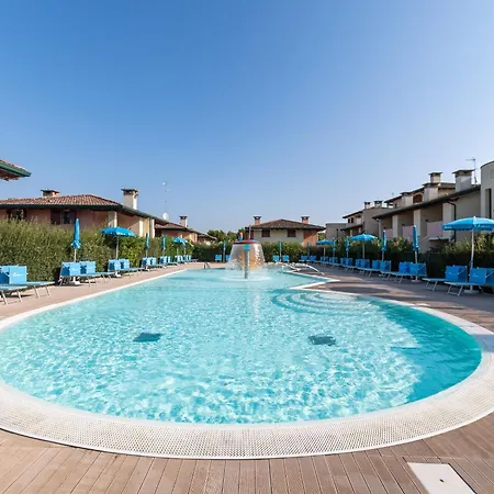Apartment Cosy Apartment In Lido Delle Nazioni With Pool