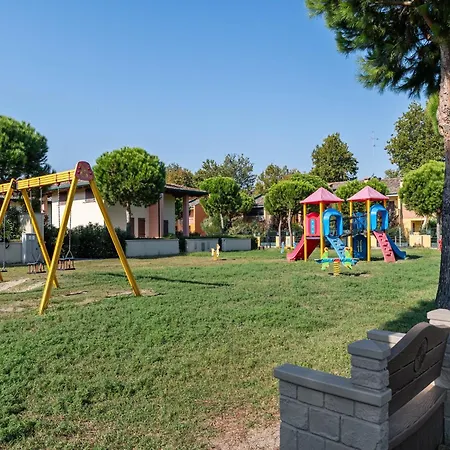 Cosy Apartment In Lido Delle Nazioni With Pool *