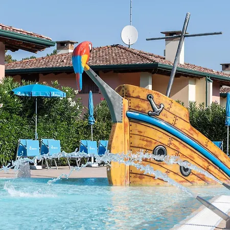 Cosy In Lido Delle Nazioni With Pool *